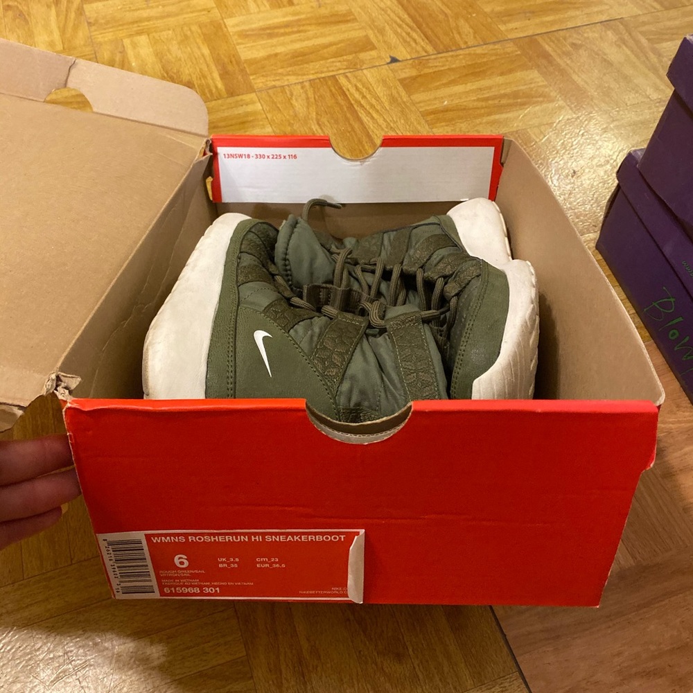 Nike boots
